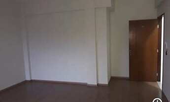 Imagem 2: Sala comercial ao lado da Itatiaia móveis á 300 metros do fórum 30 metros quadrados