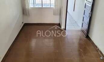 Imagem 2: Sobrado com 2 dormitórios, 2 banheiros e 1 vaga