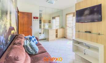 Imagem 1: Apartamento totalmente mobiliado com 2 dormitórios, banheira de hidromassagem e com 1 vaga