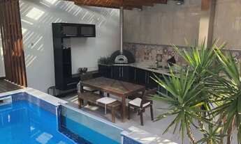 Imagem 6: Casa de condomínio para aluguel possui 417 metros quadrados com 4 quartos