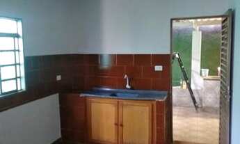 Imagem 4: Aplica-se uma casa no centro da cidade