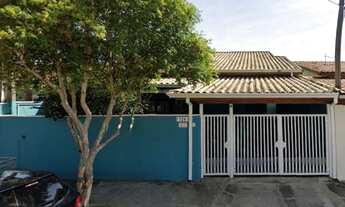 Imagem: Casa com 5 Quartos e 2 banheCasa Padrão