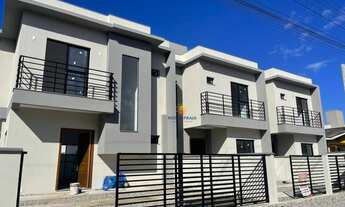 Imagem: Sobrado com piscina a 300 metros da praia