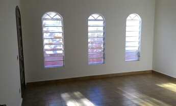 Imagem: Casa de rua - / Residencial / Jardim Santo