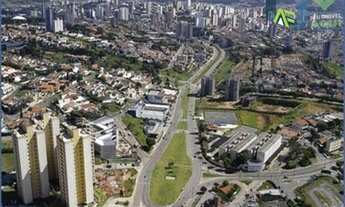 Imagem 7: Excelente lote plano em local de muito verde (Loteamento fechado) e fácil acesso às Rodovi