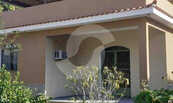 Imagem 2: Casa de 2 Quartos - Quintal Amplo - Diversas Arvores Frutíferas