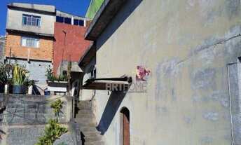 Imagem 2: Sobrado com um terreno (Oportunidade