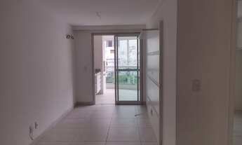 Imagem 2: Apartamento para venda tem 60 metros quadrados com 2 quartos em Jardim Carioca - Rio de Ja