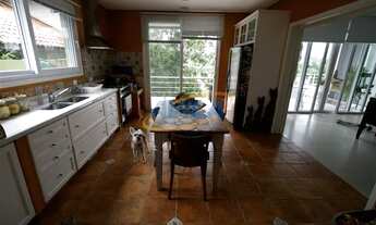 Imagem 5: LInda residência 5 suítes e piscina na beira da lagoa