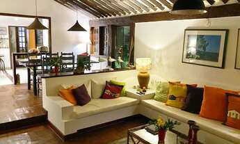 Imagem 3: Casa Duplex com 05 suítes, dentro de condomínio próximo a Praia de Manguinhos - Búzios / R