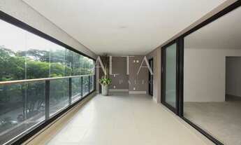 Imagem 2: Apartamento de alto padrão na região do Morumbi com 195m² e 3 suítes