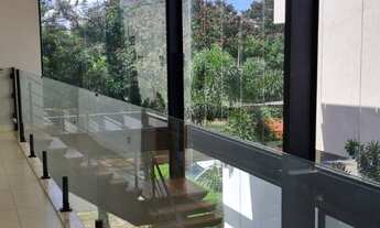 Imagem 2: Casa de condomínio sobrado para aluguel tem 306 metros quadrados com 4 quartos