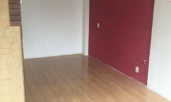 Imagem 6: Vendo 2 lojas de frente, no Shopping Comary