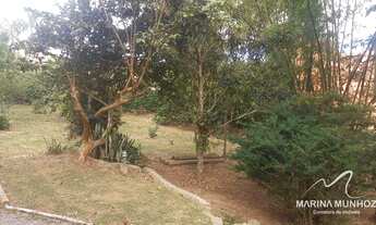 Imagem: Casa com grande jardim na Praia do Rosa