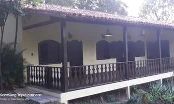 Imagem 3: Casa com 4 quartos com piscina