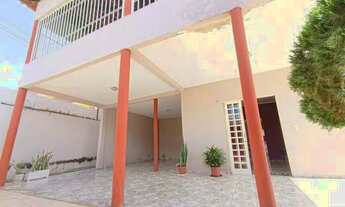 Imagem 2: Casa para venda possui 300 metros quadrados com 5 quartos em Lourival Parente - Teresina