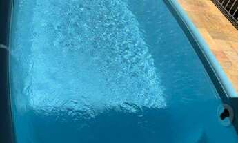 Imagem 2: Boa casa com 3 dormitorios (suite) varanda , piscina garagem