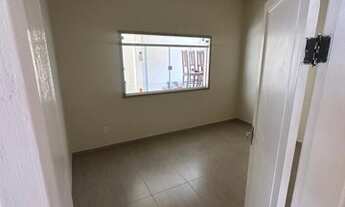 Imagem 7: Casa linear no primeiro pavimento composta de 3 quartos sendo uma suíte reformada piso em