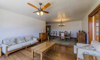 Imagem 5: Apartamento clássico no bairro Rio Branco, 3 dormitórios, 1 suíte com closet e 2 vagas sep