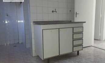 Imagem 7: Kitch com 35 m², cozinha e área de serviço separadas, à 250 metros do Metrô Jardim São Pau