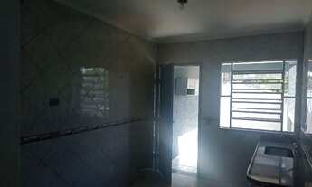 Imagem 5: Alugo linda casa c/ garagem à 200 metros CPTM R$ 1.900,00