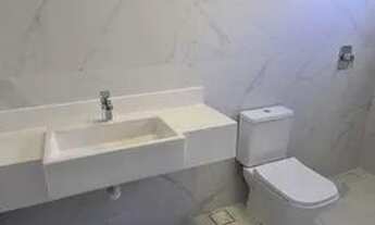 Imagem 3: Casa de condomínio para venda possui 218 metros quadrados com 3 quartos