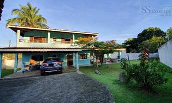 Imagem 2: Belo imóvel com terreno amplo de 650m² de área total