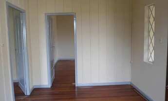 Imagem 5: Casa Residencial com 3 quartos para alugar por R$ 1600.00, 162.00 m2 - ORFAS - PONTA GROSS