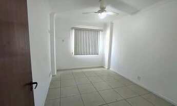 Imagem 7: Apartamento com 2 dormitórios para alugar, 85 m² por R$ 2.762,00/mês - Braga - Cabo Frio/R