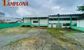 Imagem 4: Galpão para locação em Blumenau em amplo terreno