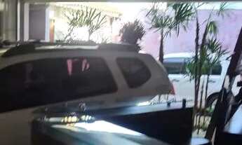 Imagem 5: Sobrado para venda possui 246 metros quadrados com 4 quartos