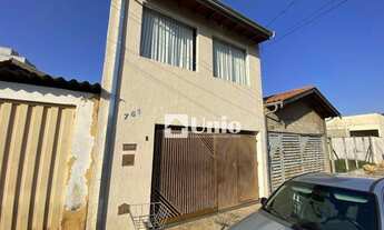 Imagem: Casa com 4 dormitórios à venda, 210 m²