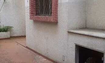 Imagem 4: Sobrado para aluguel tem 300 metros quadrados com 3 quartos em Gonzaga - Santos - SP