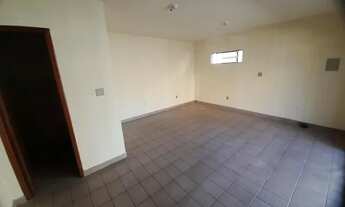 Imagem 3: Sobrado no Bairro Jardim Itu Sabara com 300 m², 3 dormitórios, 01 suite, sala de estar, co