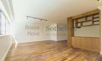 Imagem 3: Apartamento reformado com vista para o verde