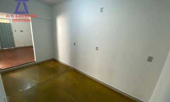 Imagem 4: Casa com 2 dormitórios para alugar por R$ 900,00/mês - Funcionários - Montes Claros/MG