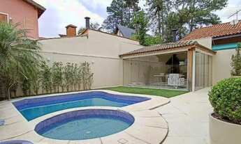 Imagem 2: Casa de condomínio para aluguel tem 300 metros quadrados com 4 quartos