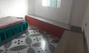 Imagem 4: Casa com 1 dormitório para alugar por R$ 600,00/mês - Jardim Record - Taboão da Serra/SP