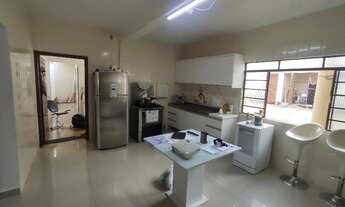 Imagem 7: Casa com 6 quarto(s) no bairro Cidade Alta em Cuiabá - MT