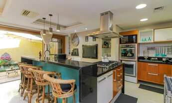 Imagem 4: Porto Alegre - Casa Padrão - TRES FIGUEIRAS