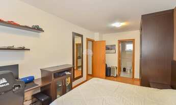 Imagem 6: Apto 2 quartos (sendo 1 suite), sacada c/ churrasq. , 2 vagas, area util 77m², a venda no