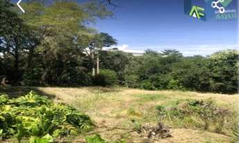 Imagem 6: Excelente lote plano em local de muito verde (Loteamento fechado) e fácil acesso às Rodovi