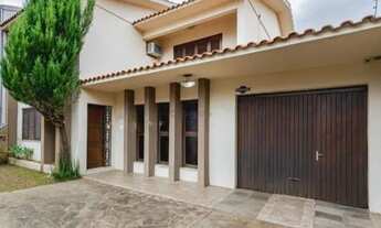 Imagem 1: Casa 04 dormitórios em excelente localização REF: C1378