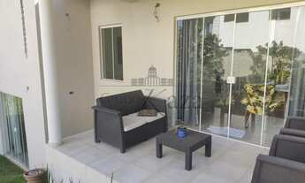 Imagem 6: Casa de condomínio sobrado para aluguel possui 300 metros quadrados com 3 quartos