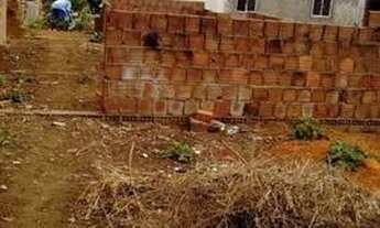 Imagem 2: Vendo terreno ótimo pra quem que construir sai do aluguel