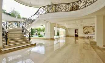 Imagem 5: Mansão dentro de condomínio região de Alphaville - Residencial Tamboré III