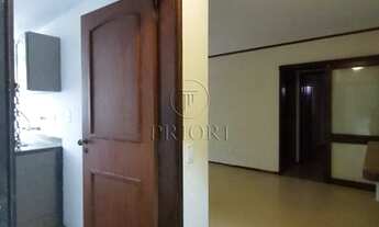 Imagem 2: PORTO ALEGRE - Apartamento Padrão - Mont'serrat