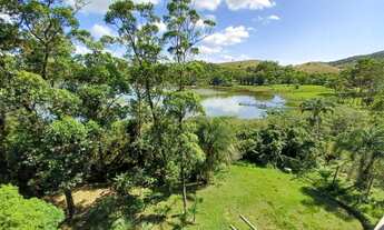 Imagem 2: Casa moderna em frente a lagoa, amplo terreno com trapiche, paraíso em Ibiraquera - Imbitu