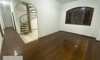 Imagem 3: Casa 6 Dormitórios 1 Suíte para alugar por R$ 8.900/mês - Caminho das Árvores - Sa