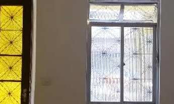 Imagem 2: Casa ampla no Bairro Industrial, 3 quartos, varanda e quintal